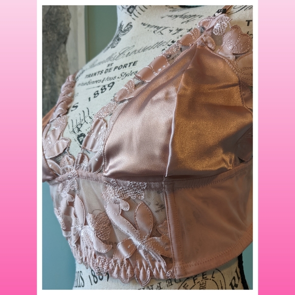 Victoria's Secret Unlined Bralette - Picture 10 of 16